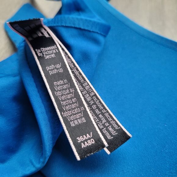 Victoria's Secret So Obsessed push up bra - Picture 3 of 3